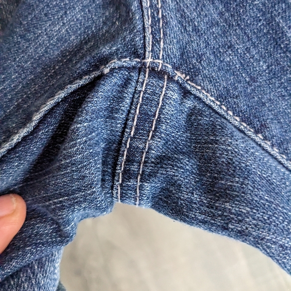 EUC Three Seasons Embellished Adjustable Waist Maternity Jeans Size L - Picture 9 of 12